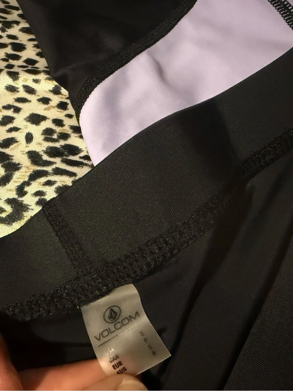 🖤Volcom 100% Polyester Leggings🖤
